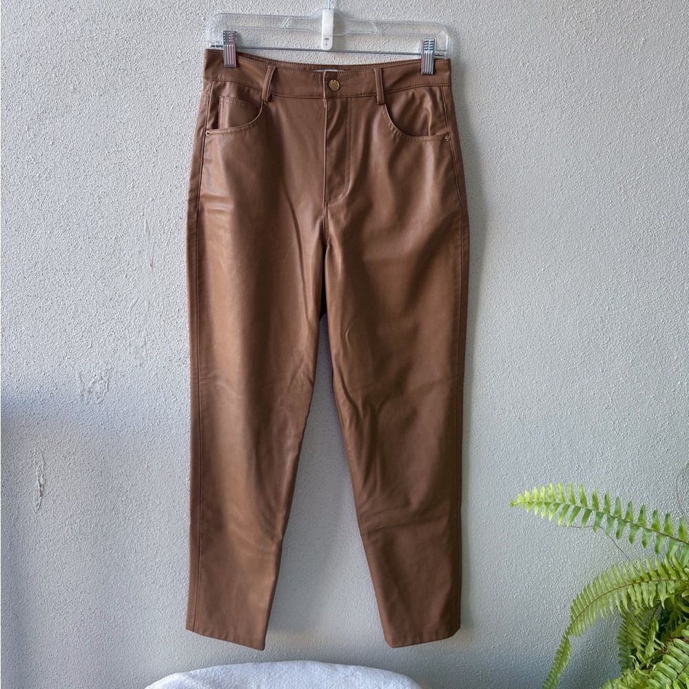 Zara Faux Leather‎ Brown pants Size 6 Front zip and button. Front & back pockets